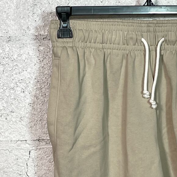 Under Armour Men's 6" Rival Terry Shorts tan, small - Picture 3 of 6